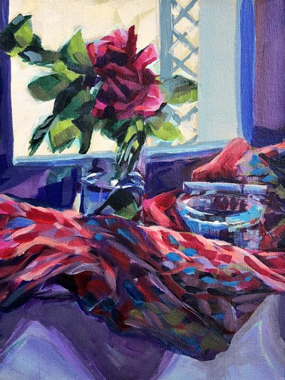 鮮やかなバラの窓辺の静物画 作： Pauline Wegman | Key and Sea Creative