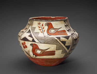 オウムの入った壺（Olla) 作： People Acoma