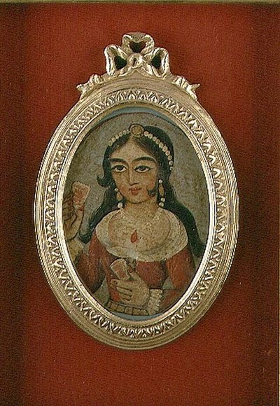 装飾された女性を描いたカジャール朝時代の胸像の丸型（油彩・キャンバス） 作： Persian School