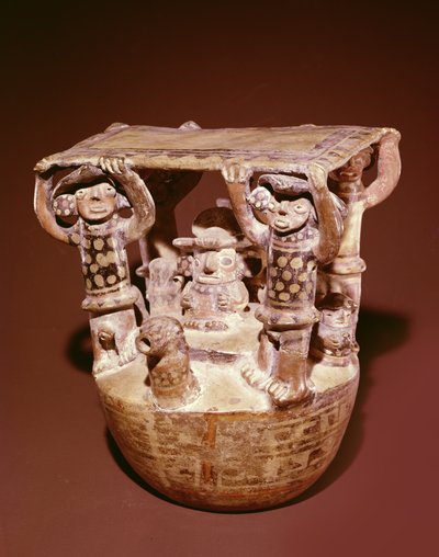 廷臣、Recuay文化（セラミック）によってサポートされている天蓋付きの王位の神 作： Peruvian School