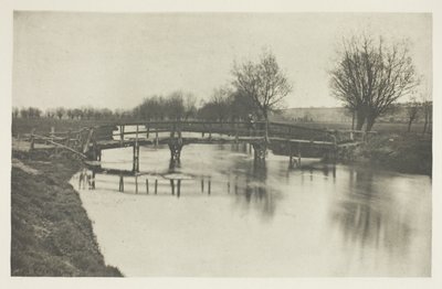 チェスナット近くの歩道橋 作： Peter Henry Emerson