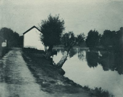 月明かりの川 作： Peter Henry Emerson