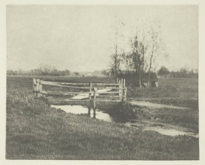 堤防の風が吹く場所 (ノーフォーク) 作： Peter Henry Emerson