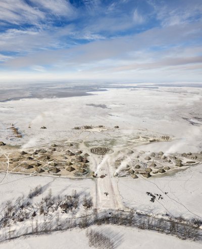 デュリントン ウォールズ、ウィルトシャー、紀元前 2500 年頃 2013 年 作： Peter Lorimer