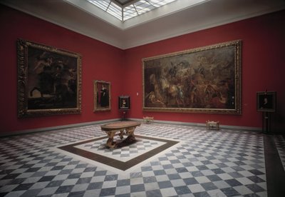 ルーベンス作「イヴリーの戦いでのアンリ4世」と「パリでのアンリ4世の凱旋」を展示する美術館のホール 作： Peter Paul Rubens