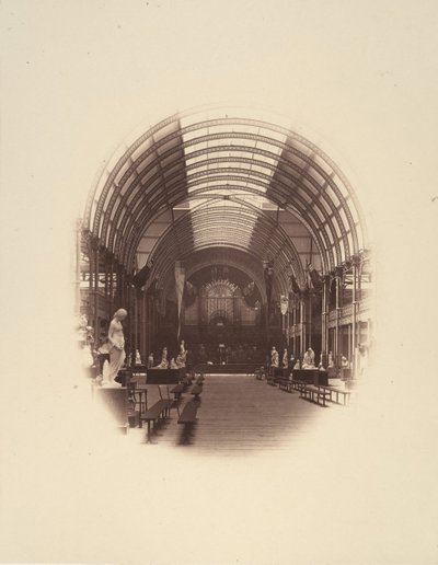 1857 年、マンチェスター、セントラル ホール、美術品展での眺め。 作： Philip Henry Delamotte