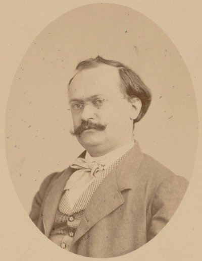 作曲家シャルル・ルコックの肖像 1832-1918, 1866. 作： Photo studio A. Legras.