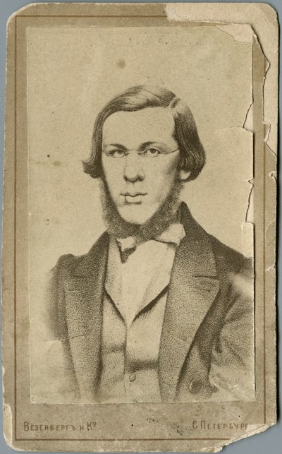 ニコライ・アレクサンドロヴィチ・ドブロリュボフ 1836～1861年、1865～1900年 作： Photo studio Wesenberg