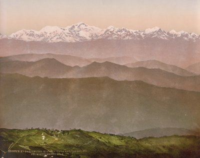 ダージリン。 カッチェリーヒルのキンチンジュンガと雪 作： Photoglob Co. (Zurich, active c. 1890 1910)