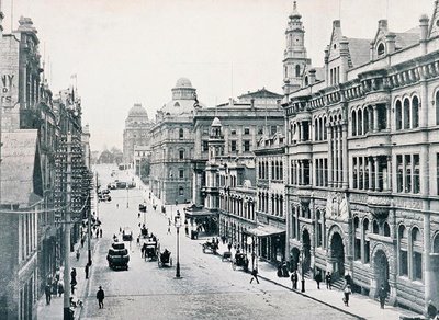 1900年頃のシドニーのブリッジ・ストリート（メルボルンの外務省が発行した「南十字星の下で-オーストラリアを垣間見る」より 作： Photographer Australian
