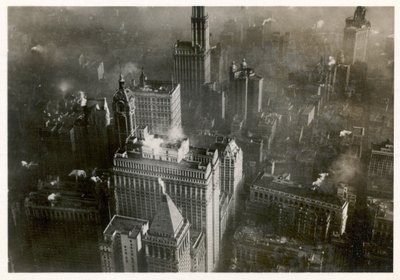 LZ 127グラーフ・ツェッペリン号から撮影されたマンハッタンのダウンタウンの航空写真、ニューヨーク1928年（モノクロ写真 作： Photographer German