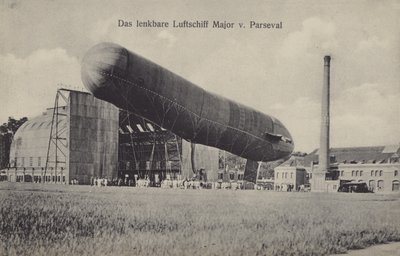 アウグスト・フォン・パーセバルのディリブル飛行船（モノクロ写真 作： Photographer German