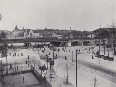 Charlottenburg, Hardenbergstrasse, Zoologischer Garten 駅 (モノクロ写真) 作： Photographer German