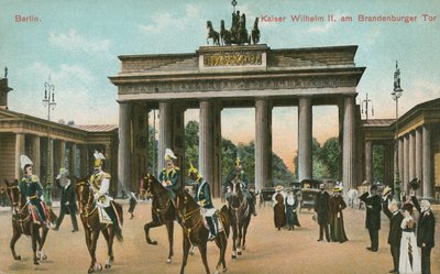 ベルリンのブランデンブルク門に立つドイツのカイザー・ウィルヘルム2世(カラー写真) 作： Photographer German
