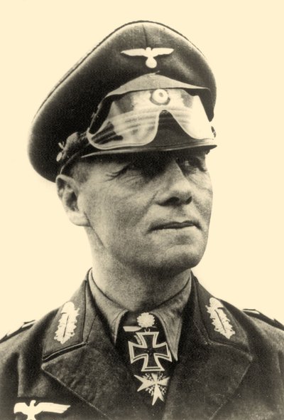 エルヴィン・ロンメル将軍の肖像 1942年頃（モノクロ写真 作： Photographer German