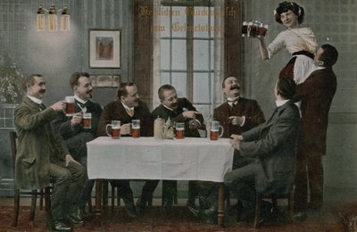 ビールを飲みながらウェイトレスと楽しむドイツ人の絵葉書、1913年送付（手彩色写真） 作： Photographer German