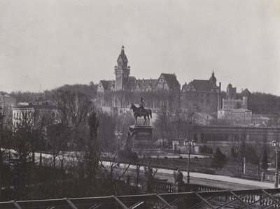 ポツダム、戦争学校と皇帝ウィルヘルム大帝の記念碑（モノクロ写真 作： Photographer German