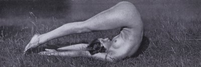美しい身体、女性のための身体文化（モノクロ写真 作： Photographer German