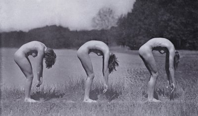 美しい身体、女性のための身体文化（モノクロ写真 作： Photographer German
