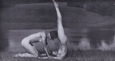 美しい身体、女性のための身体文化（モノクロ写真 作： Photographer German
