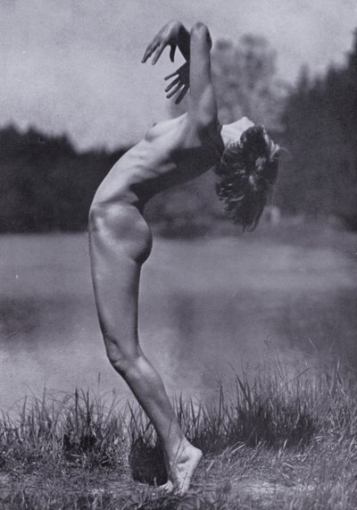 美しい身体、女性のための身体文化（モノクロ写真 作： Photographer German