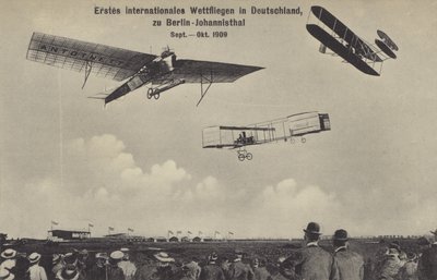 1909年9月から10月にかけて開催されたドイツ初の国際航空レース大会「Berliner Flugwoche」（ベルリン・ヨハニスタール）（モノクロ写真 作： Photographer German