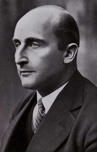 1936年のベルリンオリンピックの競技場を設計したドイツ人建築家、ヴェルナー・マーチ（モノクロ写真 作： Photographer German