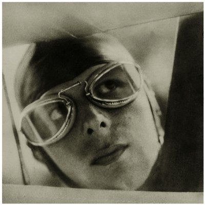 天国の巨人、1929年頃 作： Pierre Dubreuil