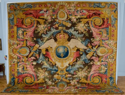 Louis XVサヴォンネリーカーペットロイヤルアーム付き、メーカーサヴォンネリーファクトリー、フランス、c.1740-1750 作： Pierre Josse Perrot