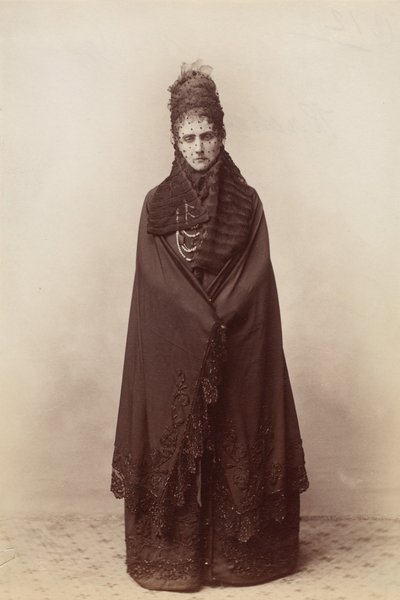 レイチェル、1893 年 9 月 1 日。 作： Pierre Louis Pierson