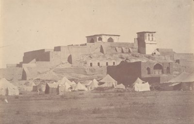 [スルタニエ周辺のペルシャの城塞]、1840 年代から 60 年代。 作： Possibly by Luigi Pesce.