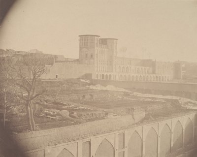 [クルディスタンの首都、ケルマーンシャーの眺め]、1840 年代から 60 年代。 作： Possibly by Luigi Pesce.