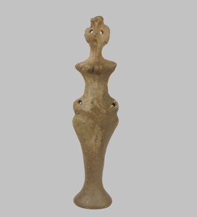 女性の置物、紀元前3950-3500年 作： Prehistoric Russian Culture