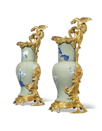 ルイ15世の陶器のペア、磁器1662-1722、マウントc.1745-49（オルモルマウント磁器） 作： Qing Dynasty   Kangxi Period Chinese School