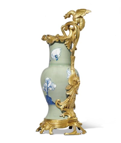 ルイ15世の一対の磁器の1つ、磁器1662-1722は、c.1745-49（オルモルに取り付けられた磁器）をマウントします。 作： Qing Dynasty   Kangxi Period Chinese School