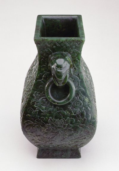 乾隆期のブロンズの牙胡形式の花器（1736-96）（翡翠） 作： Qing Dynasty Chinese School
