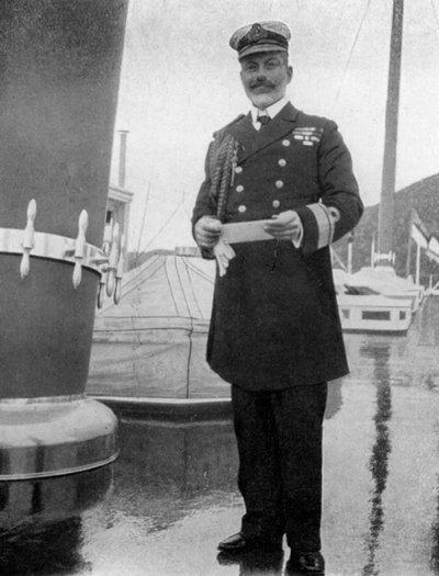 コモドール卿Archibald Milne 1855-1938、1908。 作： Queen Alexandra