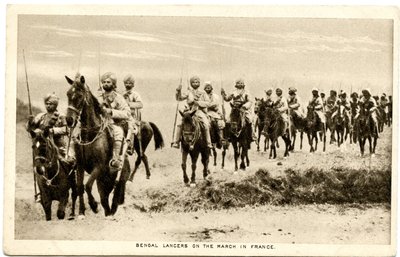 1914〜15年のフランスの行進中のベンガルランサーズ（セピア写真） 作： Raphael Tuck and Sons