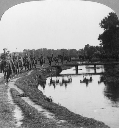 アレンビース騎兵隊の連隊、ベルギー、イープル、第一次世界大戦、c1914-c1917。 作： Realistic Travels Publishers
