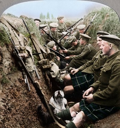 Seaforth Highlandersが一瞬の休息を奪ったセクション、第一次世界大戦、c1914-c1918 作： Realistic Travels Publishers