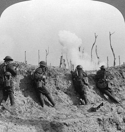 戦場のシーン、パッシェンデール、ベルギー、第一次世界大戦、1914-1918。 作： Realistic Travels Publishers