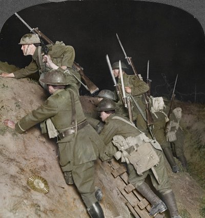 フランス、モリー、第一次世界大戦、c1914-c1918で夜通し戦う 作： Realistic Travels Publishers