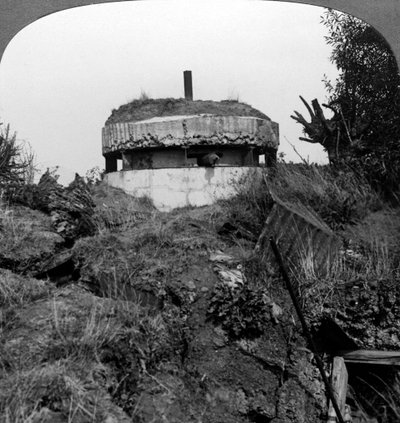 ドイツのピルボックス、ブルクール、フランス、第一次世界大戦、1917年。 作： Realistic Travels Publishers