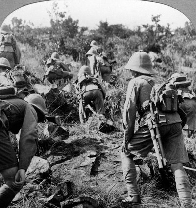 東アフリカの兵士、c1914-1918。 作： Realistic Travels Publishers