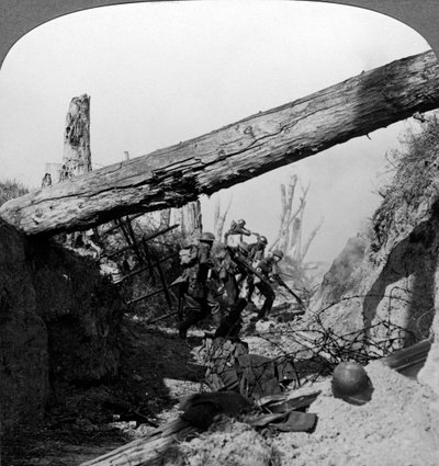 ウータン線、フランス、クアントでの塹壕戦、第一次世界大戦、1917-1918。 作： Realistic Travels Publishers
