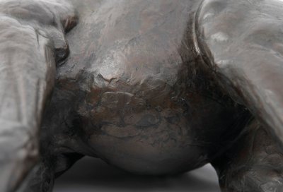 頭を下げた大きなキリン、モデル1909-10、1913年以前に鋳造（ブロンズ）（3084917-43も参照） 作： Rembrandt Bugatti