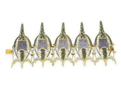 アールヌーボー「スピードウェル」ブレスレット、1900年頃（ガラス、エナメル、金 作： Rene Jules Lalique