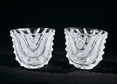 ガラス製花瓶 1930年頃 ルネ・ラリック（1860-1945）作 ルネ・ラリック・エ・シィ・アルザス・グラスワークス社製フランス、20世紀 作： Rene Jules Lalique