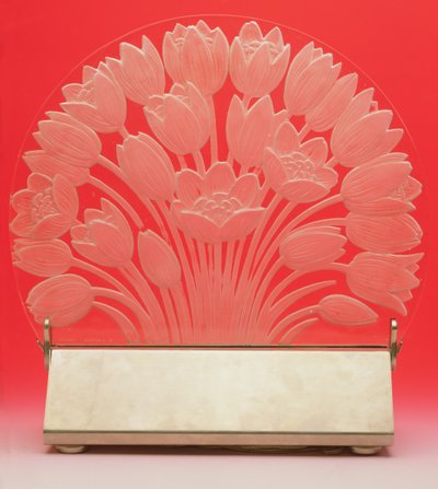 「Tulipes」、「demi-lune」形式の透明な曇り照明器具（ガラス） 作： Rene Jules Lalique