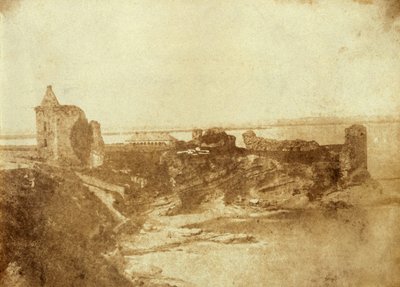 スコットランド、ファイフのセントアンドリュース城の版画。 J.ポールゲッティ美術館から 作： Robert Adamson